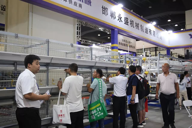 【品質(zhì)源于專業(yè)】您的雞舍交給永盛機(jī)械吧！